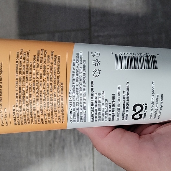 Lot of Acure Daily Workout Watermelon & Blood Orange Shampoo and Conditioner - Picture 10 of 11